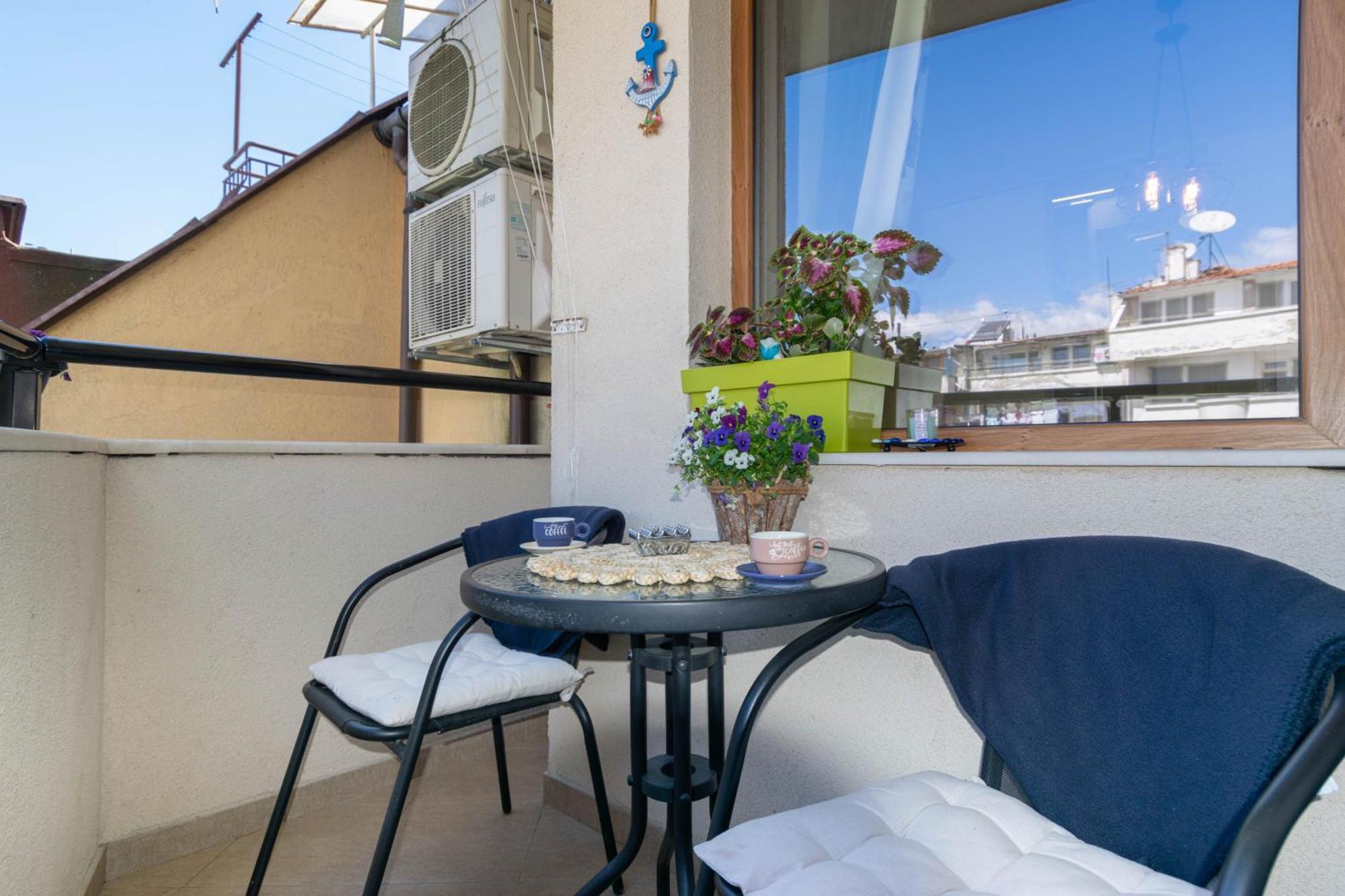 Joy Apartment Burgas Center Private Parking Exterior foto